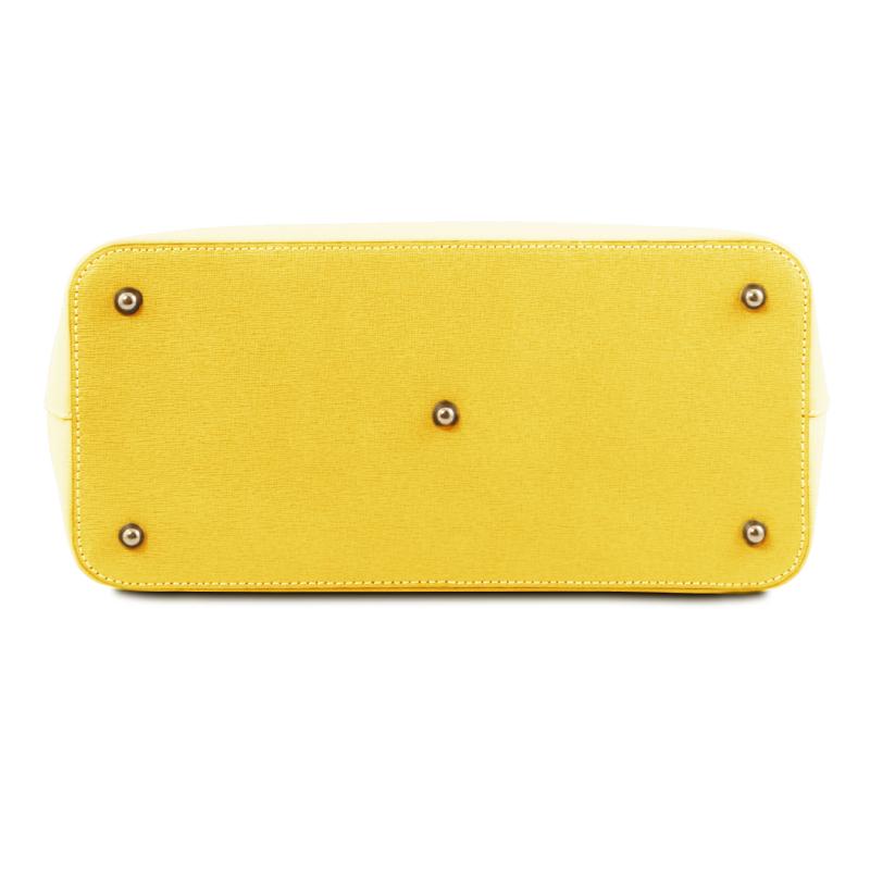 Γυναικεία τσάντα δερμάτινη TL141638 - Κίτρινο - Κάτω μέρος